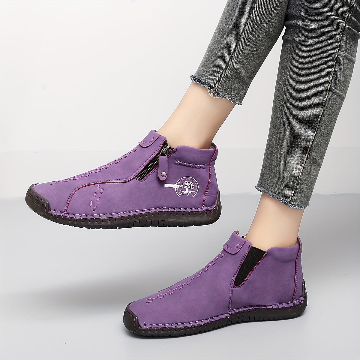 Ladies Plus Size Classic Boots Outdoor Casual Shoes With Zipper Decoration Handmade British Style Flat-bottomed Booties.