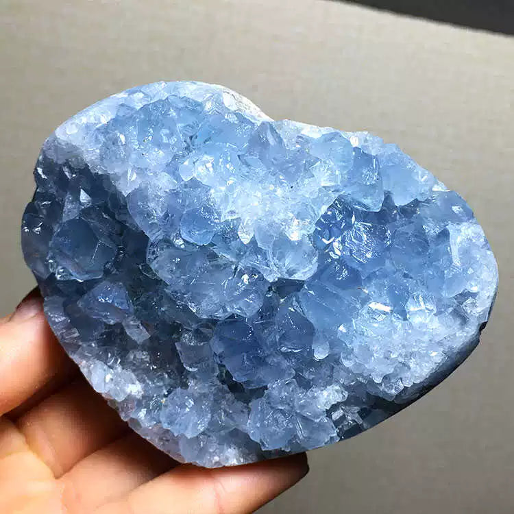 Natural Blue Hole Celestite Blue Crystal Cluster Heart-Shaped Egg-Shaped Cornucopia Rough Stone Mineral Specimen Crystal Ornaments