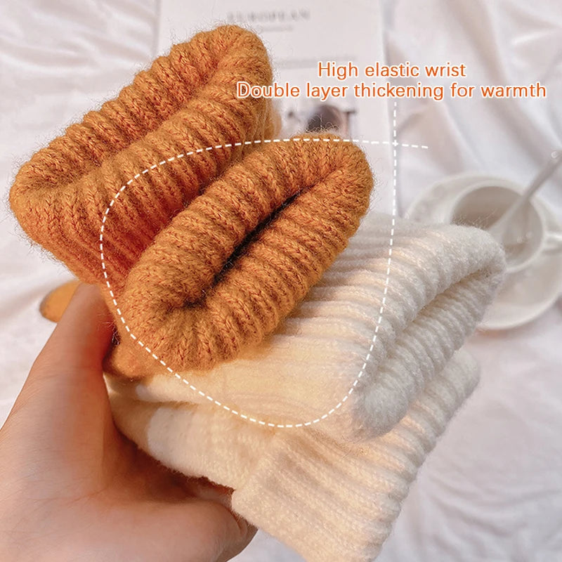 Touch Screen Winter Gloves Autumn Winter Warm Thick Gloves Touch Screen Skiing Gloves Casual Windproof Glove Girls Accessories