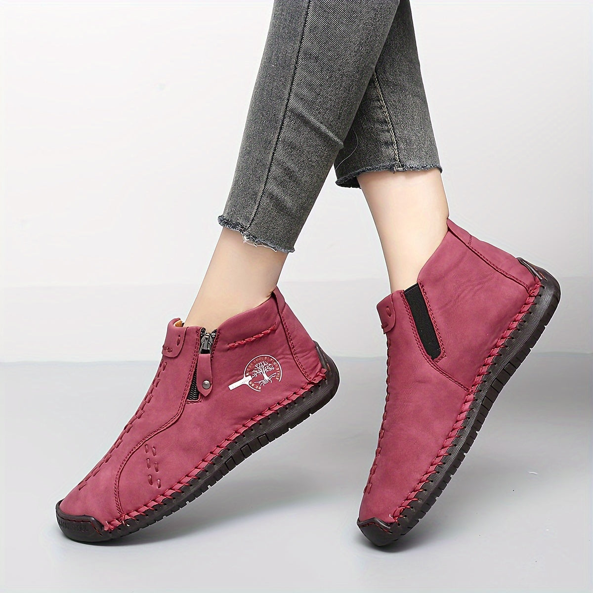 Ladies Plus Size Classic Boots Outdoor Casual Shoes With Zipper Decoration Handmade British Style Flat-bottomed Booties.