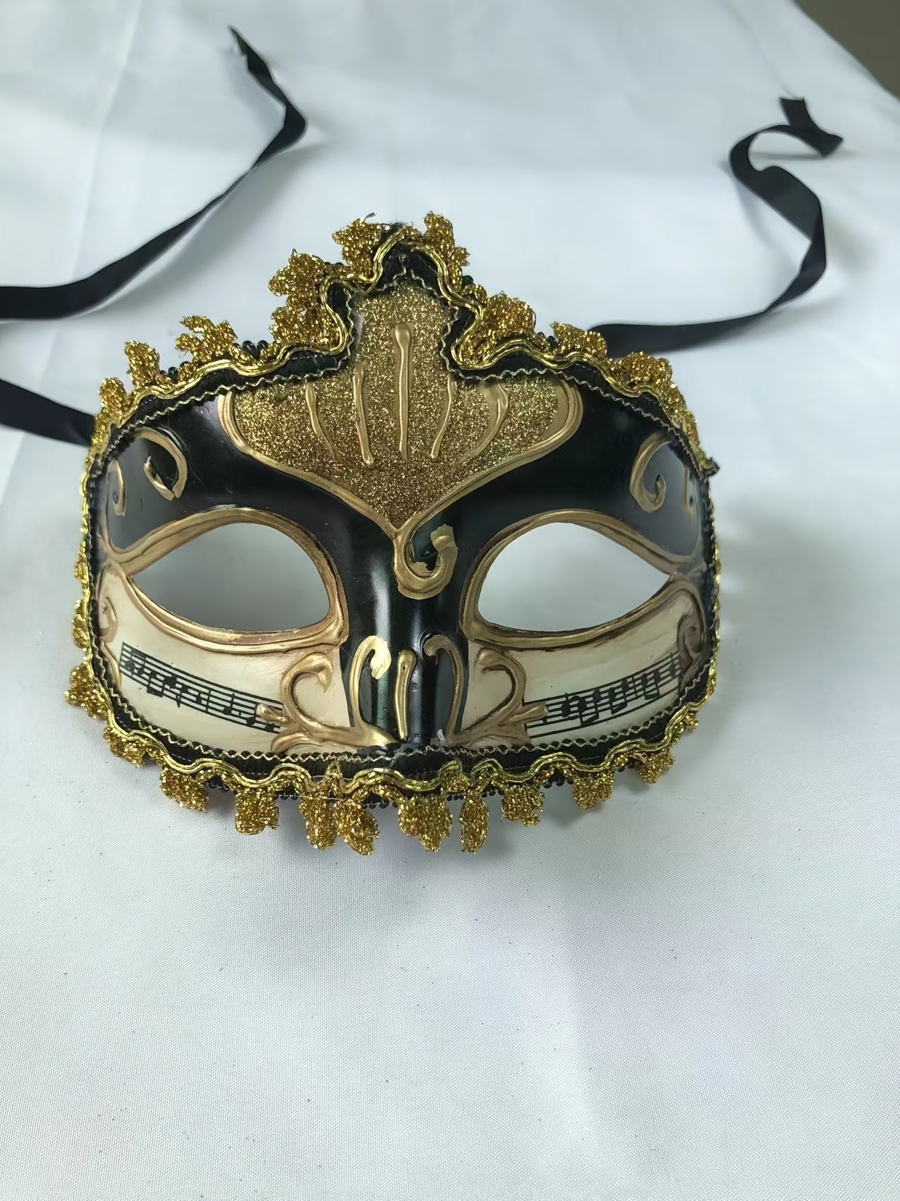 Antique Relief Mask, Golden Glitter Glitter Decoration, Necessary Decorations For Party, Halloween Masquerade Party Half Face Accessories, Plastic Material (6.7*3.9*4.5)inches