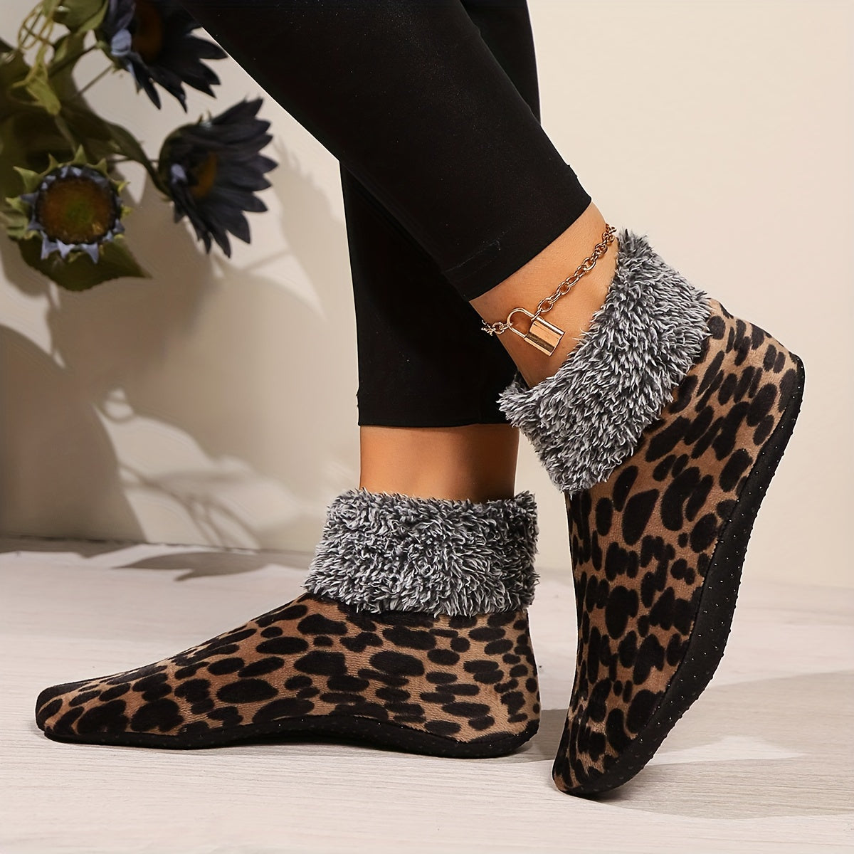 Women's Leopard Print Slipper Socks - 2 Pairs Elegant Polyester Knit Fabric Socks with Anti-Slip Sole, Cozy Plush Lined Short Socks for Indoor Use, Hand Washable - Customized Style