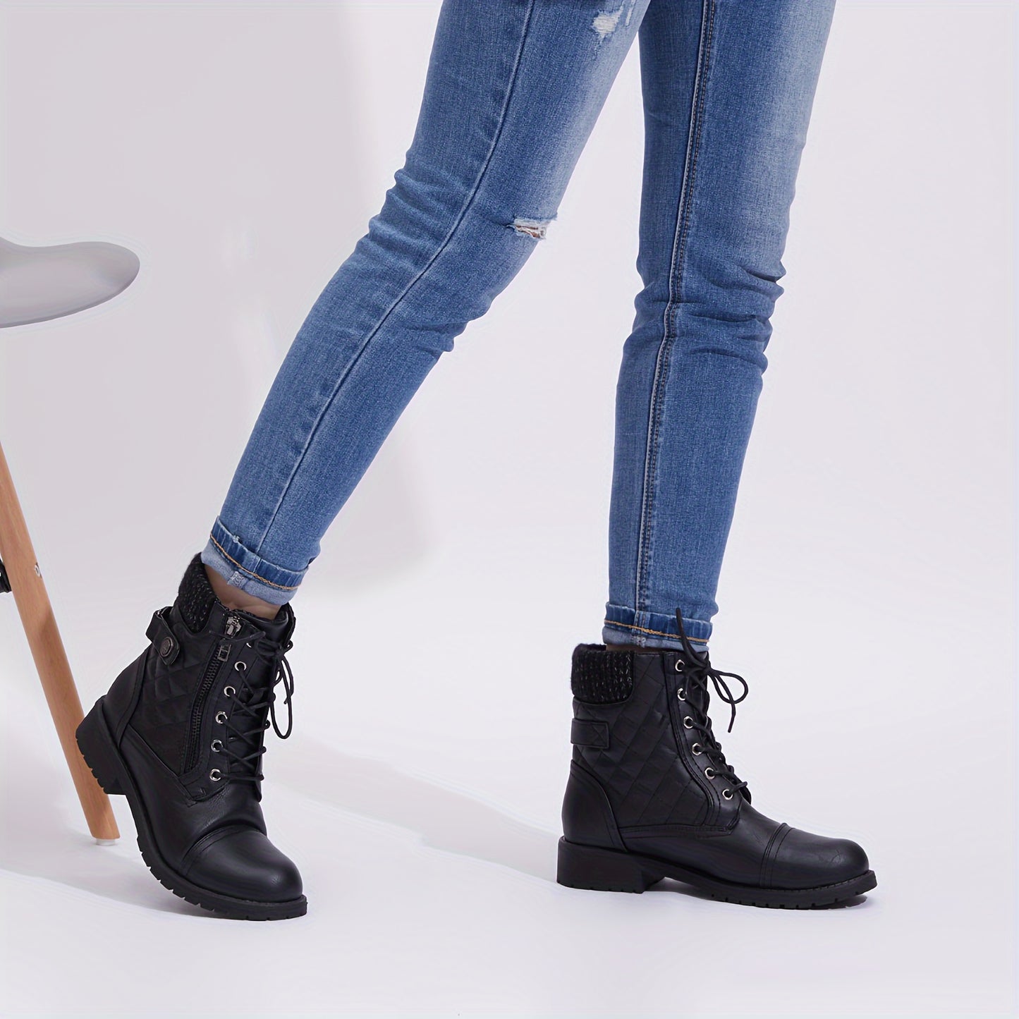 Women's Ankle Boots, Lace-up Plush Lined Combat Booties, Platform Quilted Pattern Boots